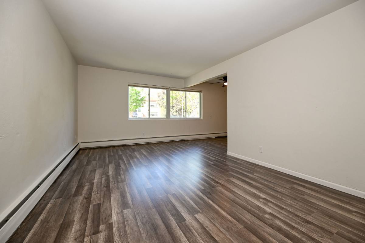 Apartment for rent at 515 5th St SE #4, Minneapolis, MN 55414