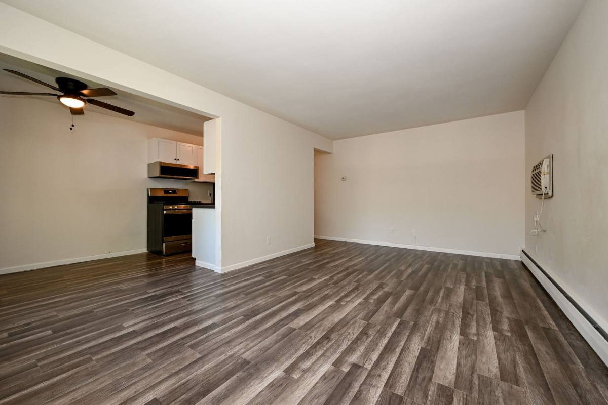Apartment for rent at 515 5th St SE #4, Minneapolis, MN 55414