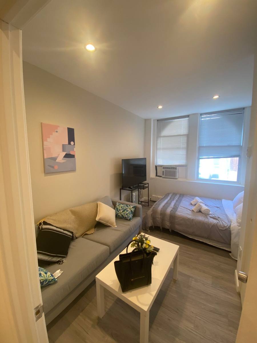 Apartment for rent at 2402 Spruce St #1F, Philadelphia, PA 19103