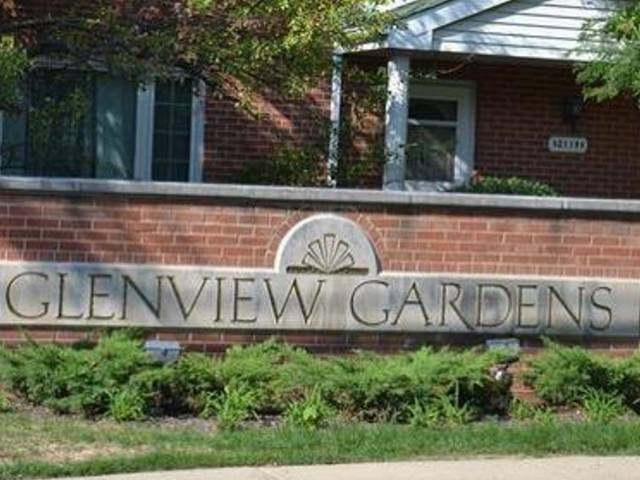Townhouse for rent at 2150 Rugen Rd, Glenview, IL 60026