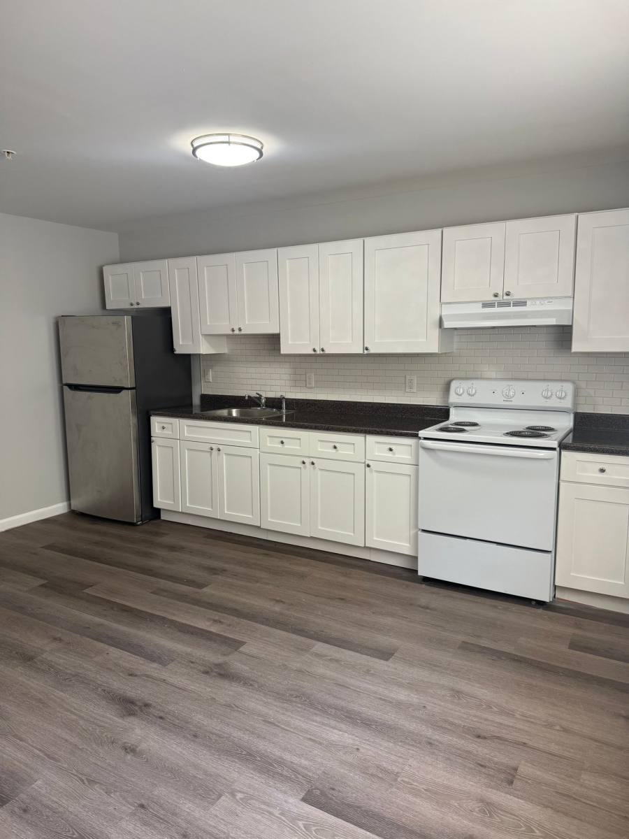 Apartment for rent at 40 12th Ave #4, Paterson, NJ 07501