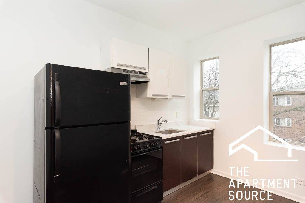 Apartment for rent at 5054 N Winthrop Ave #313, Chicago, IL 60640