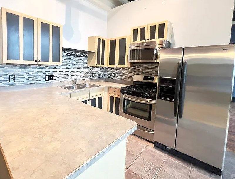 Apartment for rent at 211 W 2nd St #208, Pueblo, CO 81003