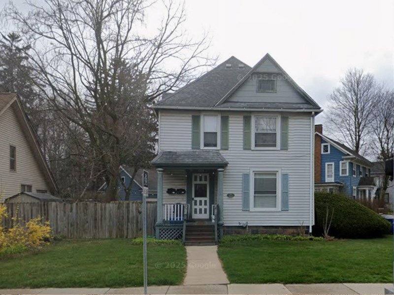 Apartment for rent at 1325 Packard St #2, Ann Arbor, MI 48104