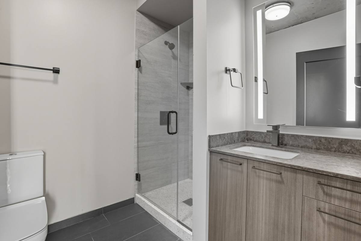 Apartment for rent at 952 W Washington Blvd, Chicago, IL 60607