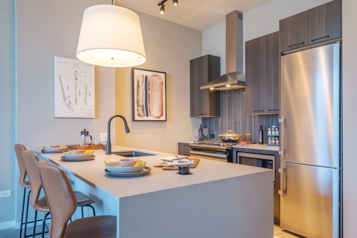 Apartment for rent at 952 W Washington Blvd, Chicago, IL 60607