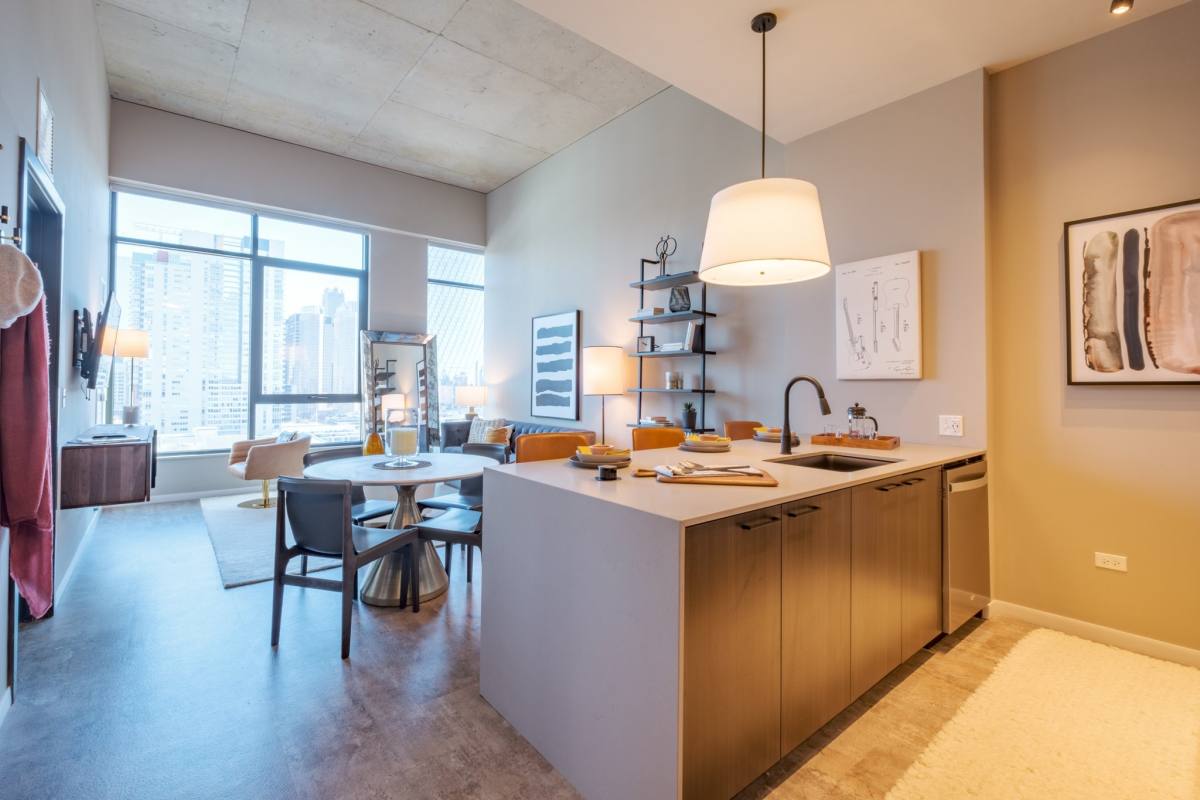 Apartment for rent at 952 W Washington Blvd, Chicago, IL 60607