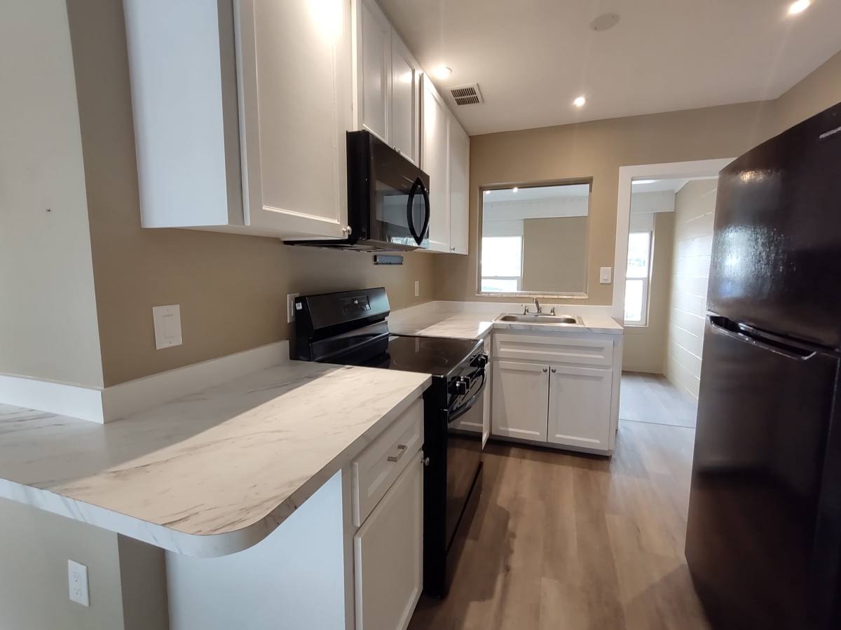 Apartment for rent at 615 Hollingsworth Rd #617, Lakeland, FL 33801