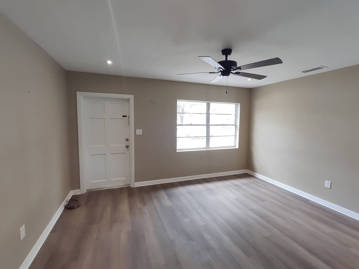 Apartment for rent at 615 Hollingsworth Rd #617, Lakeland, FL 33801