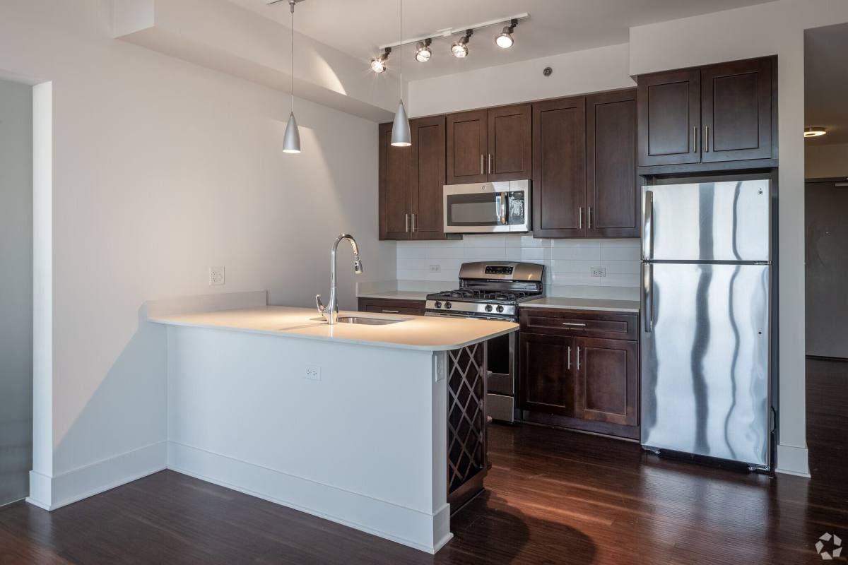 Apartment for rent at 1443 N Halsted St, Chicago, IL 60642