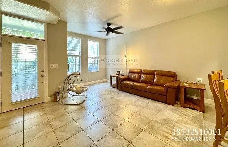 Townhouse for rent at 660 Delmar Terrace S, Saint Petersburg, FL 33701