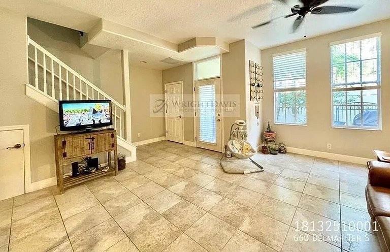 Townhouse for rent at 660 Delmar Terrace S, Saint Petersburg, FL 33701