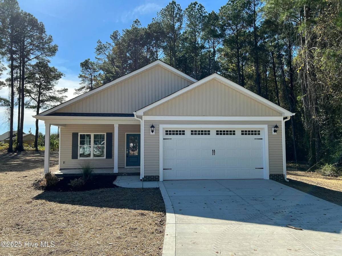 House for rent at 403 Creeks Edge Dr, Pikeville, NC 27863