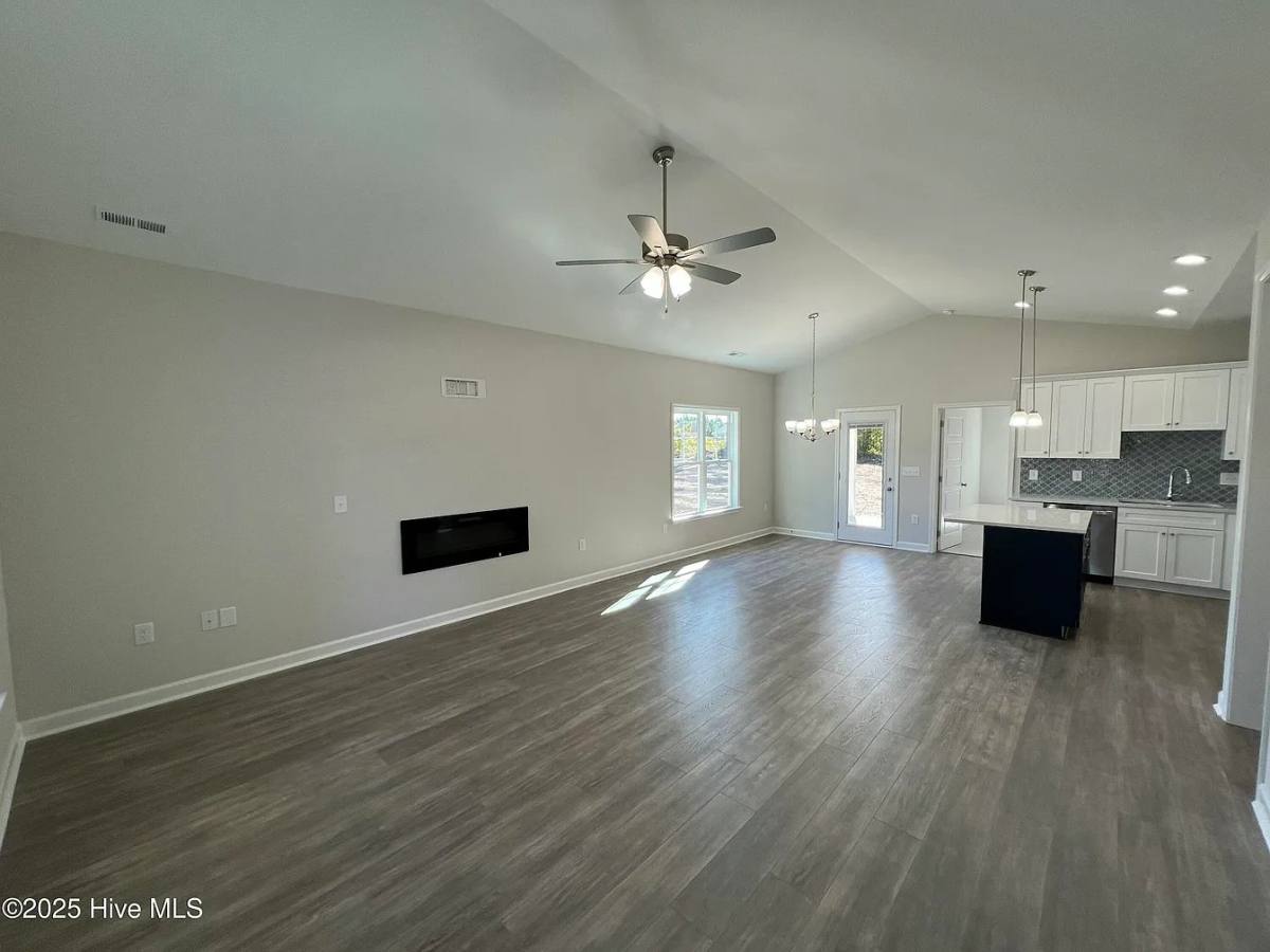 House for rent at 403 Creeks Edge Dr, Pikeville, NC 27863