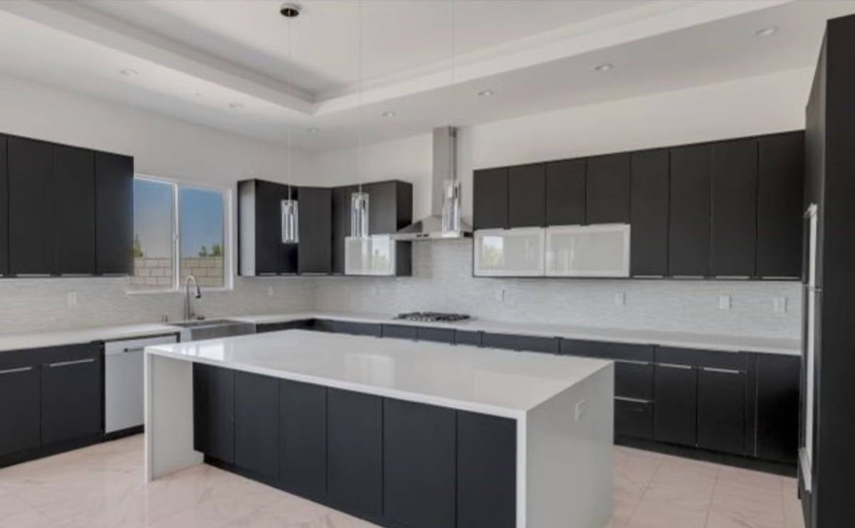 House for rent at 41446 Manzanita Dr, Palmdale, CA 93551