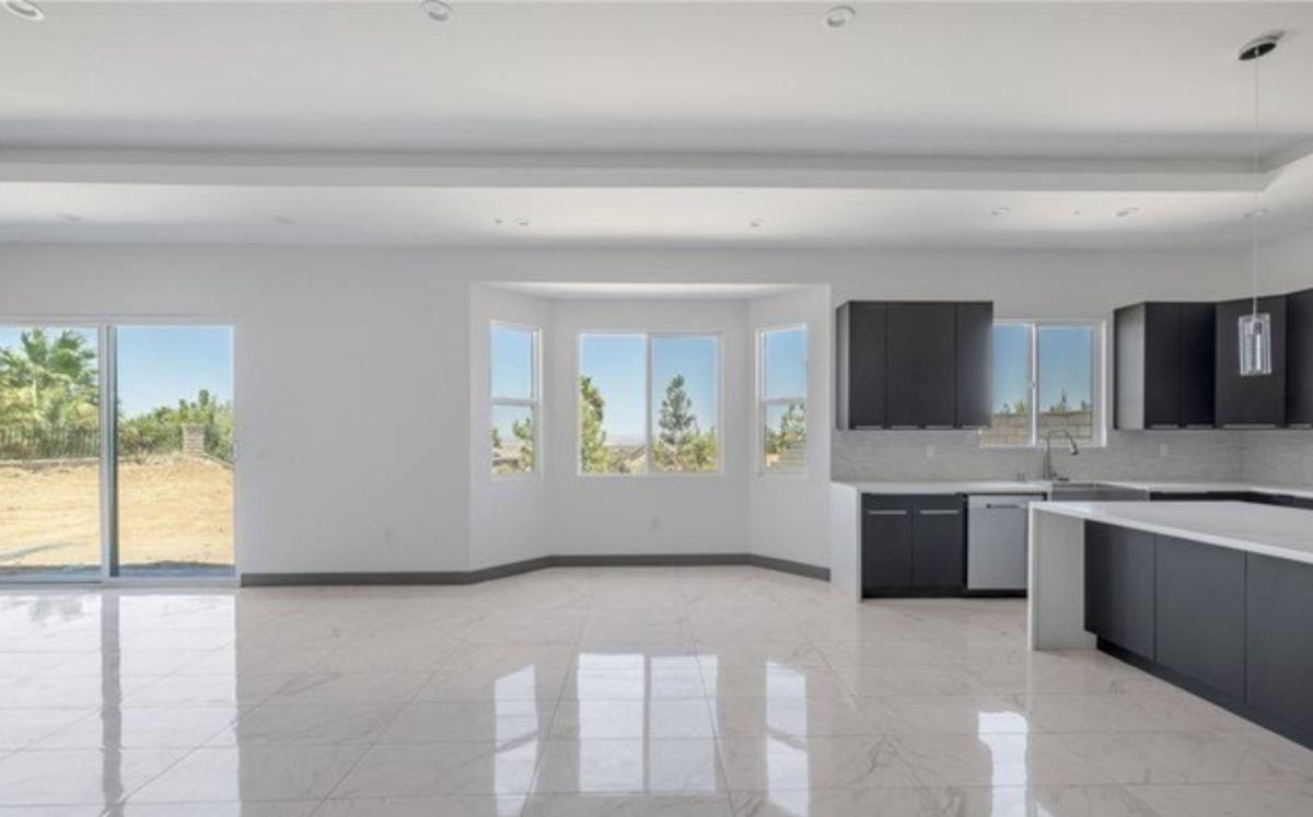 House for rent at 41446 Manzanita Dr, Palmdale, CA 93551