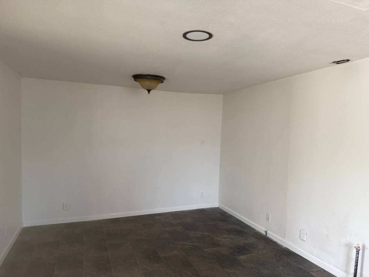 House for rent at 709 S Chupaderas, San Antonio, TX 78207