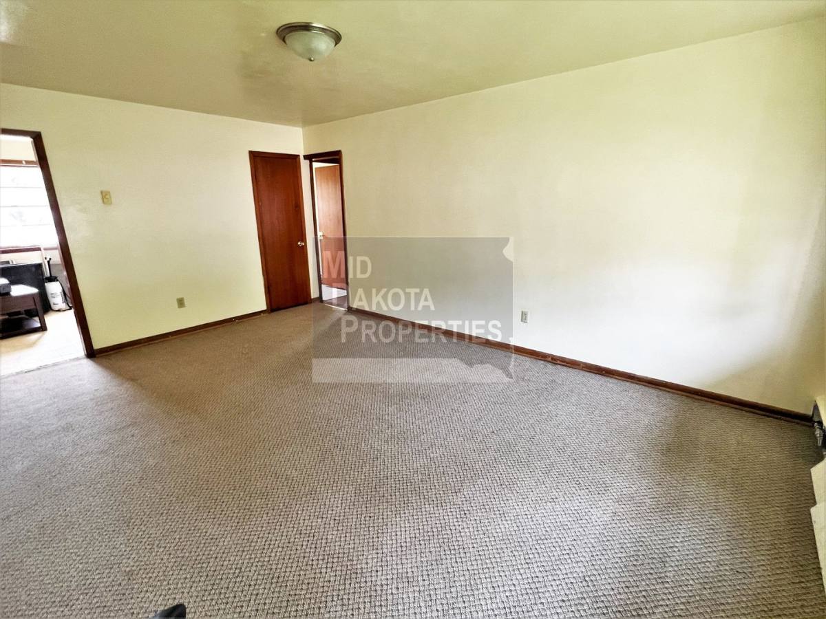 Apartment for rent at 612 E 11th, Mitchell, SD 57301