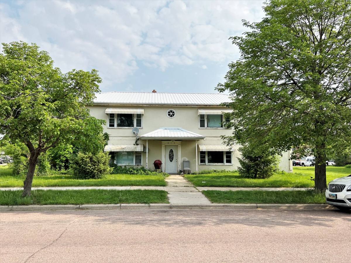 Apartment for rent at 612 E 11th, Mitchell, SD 57301