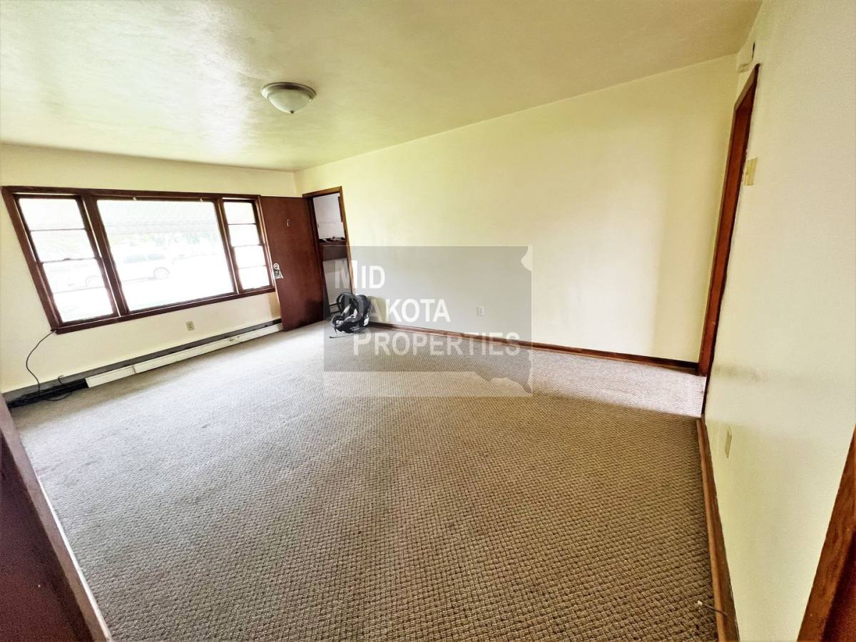 Apartment for rent at 612 E 11th, Mitchell, SD 57301