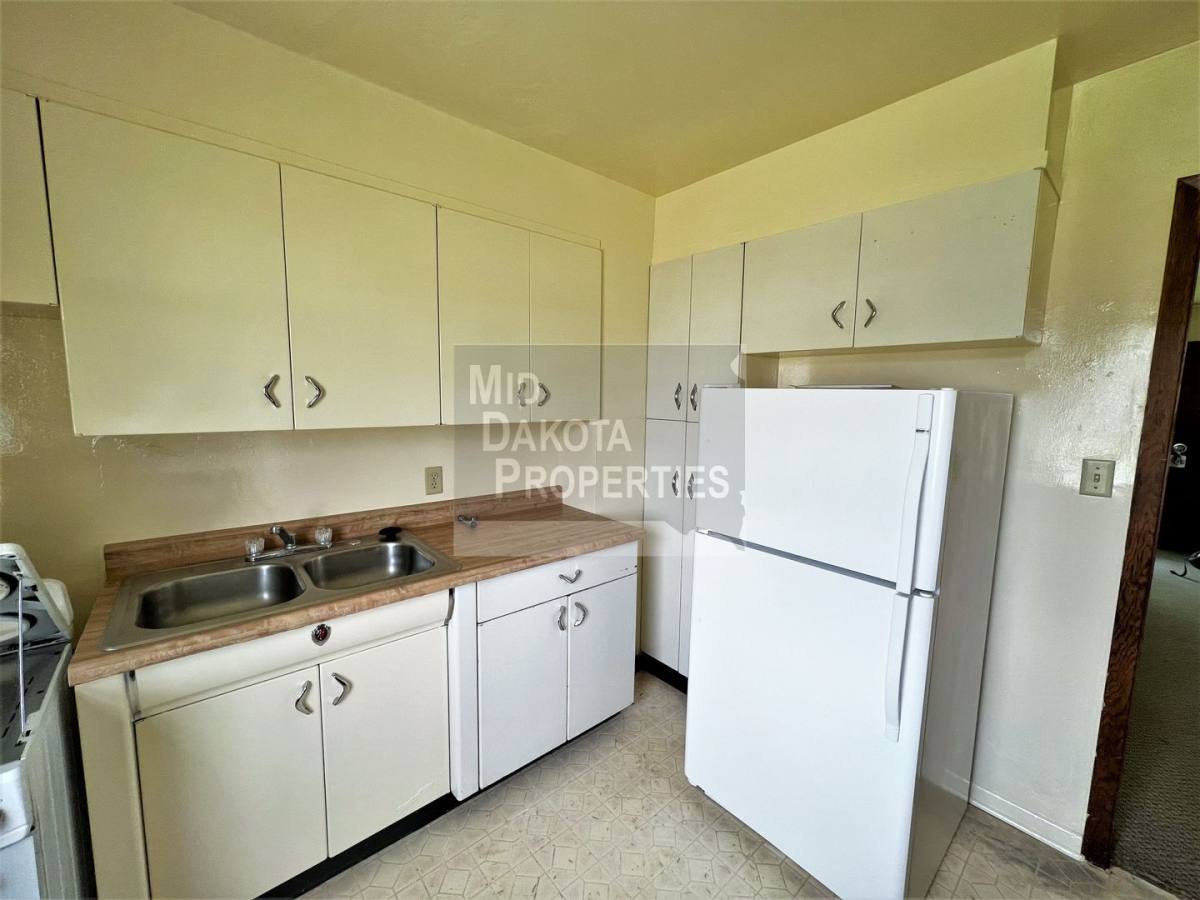 Apartment for rent at 612 E 11th, Mitchell, SD 57301