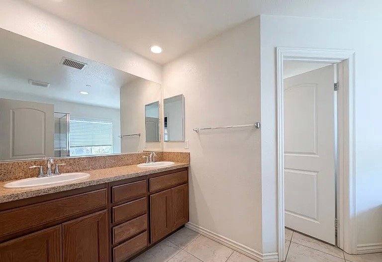 House for rent at 4202 Coolidge Ave, Lincoln Park, MI 48146