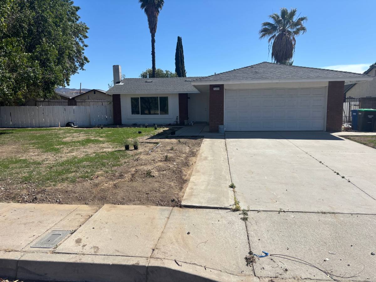25899 Amapolas St, Loma Linda, CA 92354