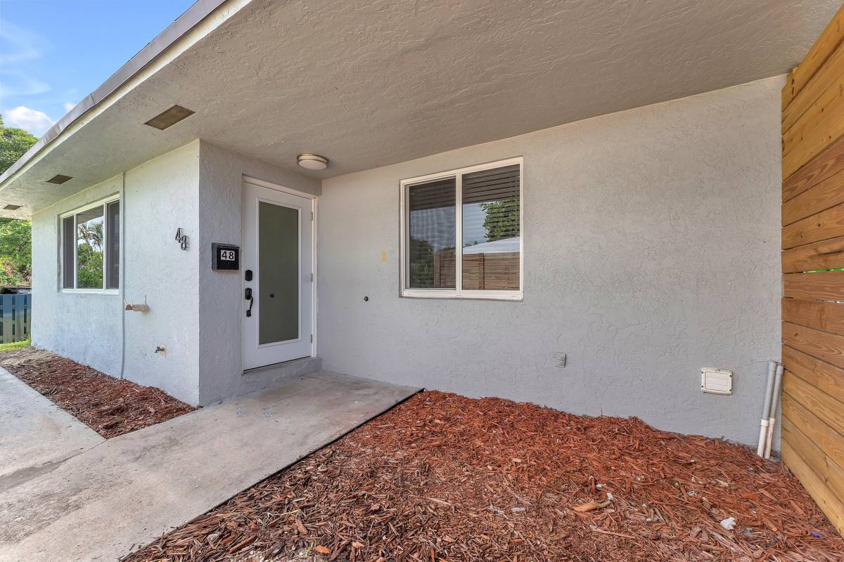 Apartment for rent at 48 SW 13th St 50 Dania Beach, Dania, FL 33004
