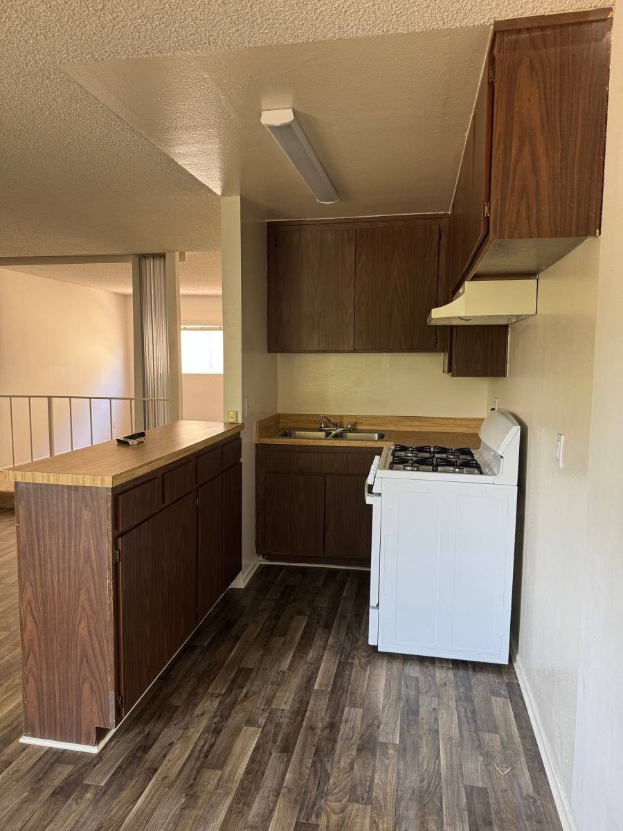 Apartment for rent at 14240 Burbank Blvd #111, Van Nuys, CA 91401