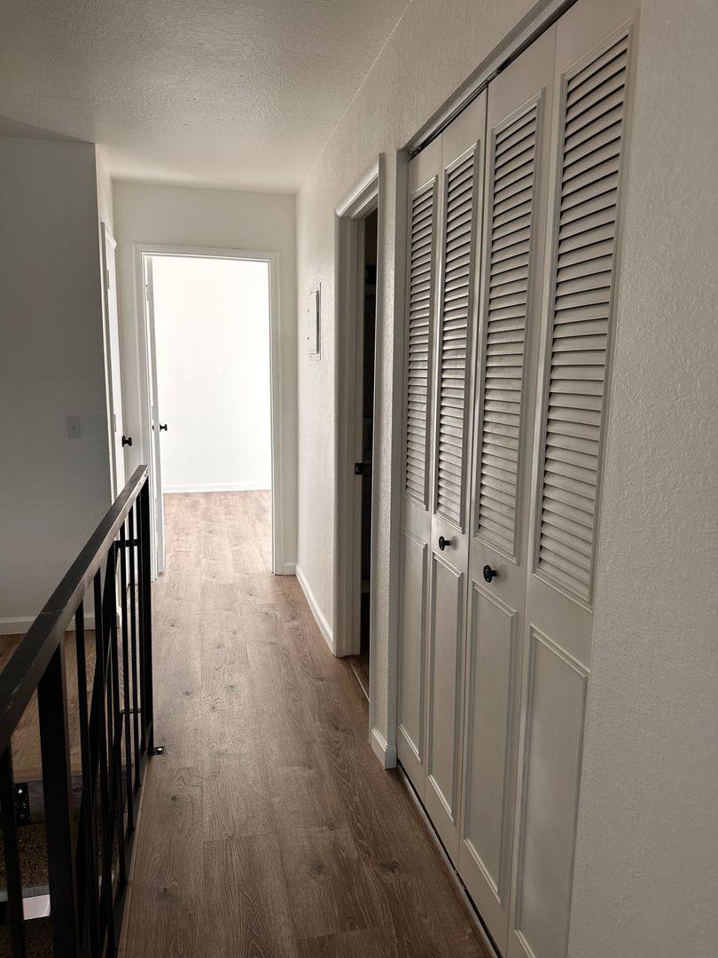 Townhouse for rent at 1905 8th St, Redding, CA 96001