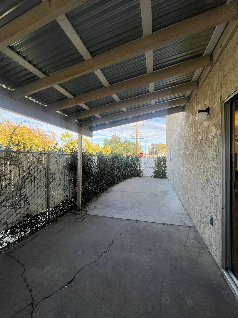Townhouse for rent at 1905 8th St, Redding, CA 96001