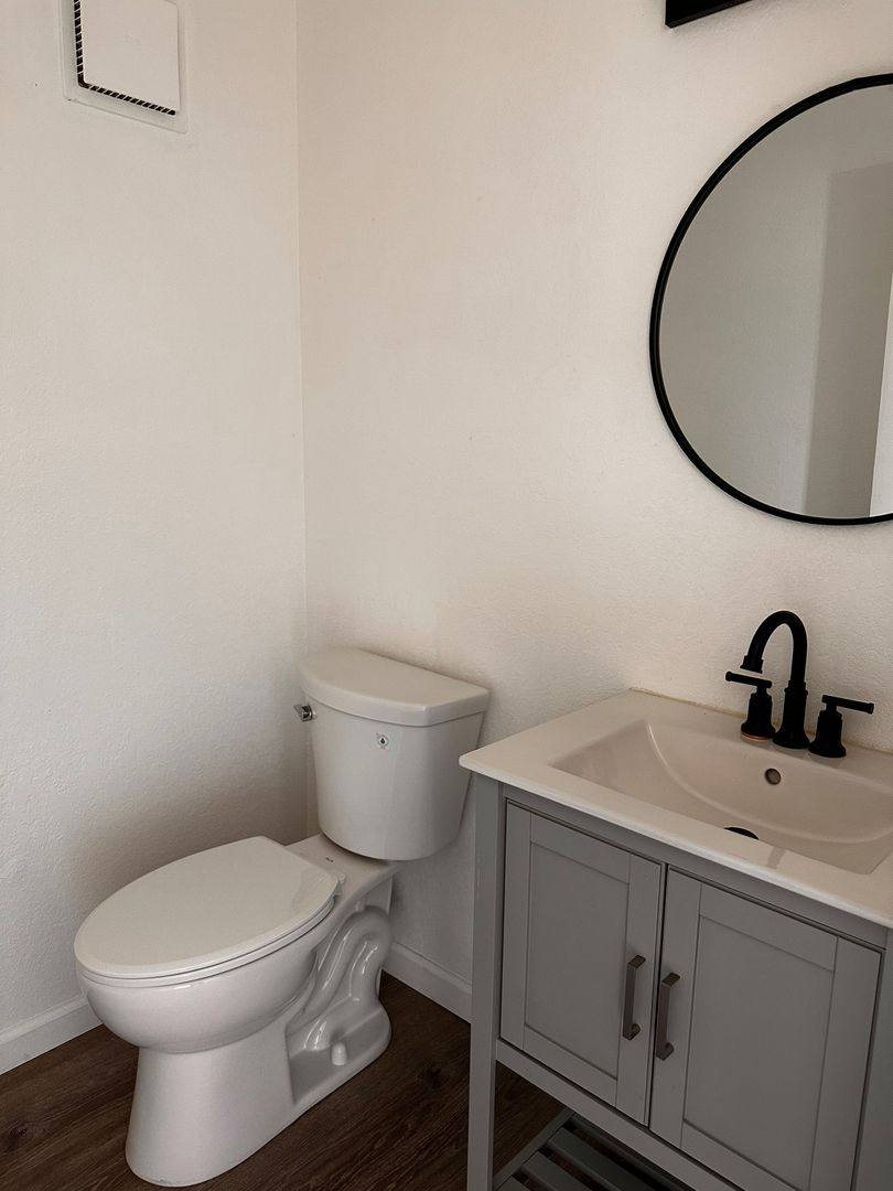 Townhouse for rent at 1905 8th St, Redding, CA 96001