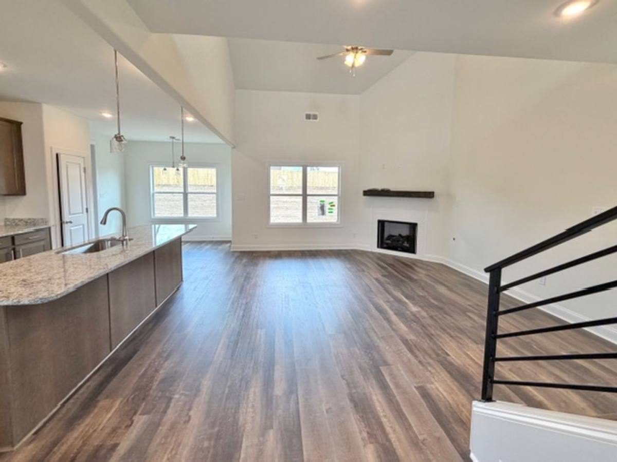 Apartment for rent at 25 Hughetta St N, Oakland, TN 38060