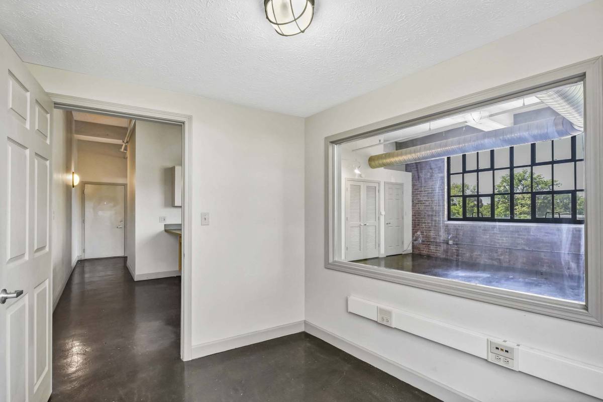 Apartment for rent at 3030 E 63rd St, Cleveland, OH 44127