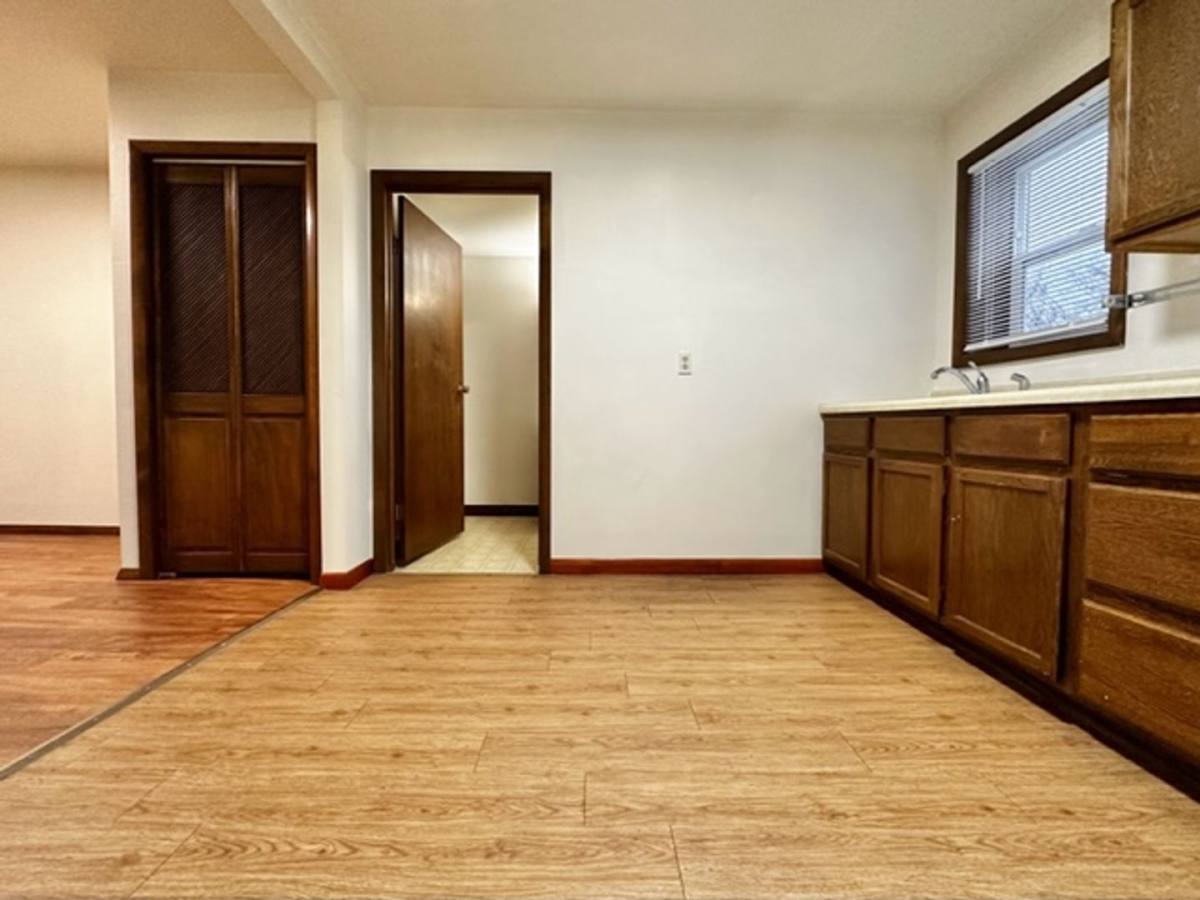 Apartment for rent at 420 E Main St, Mishicot, WI 54228
