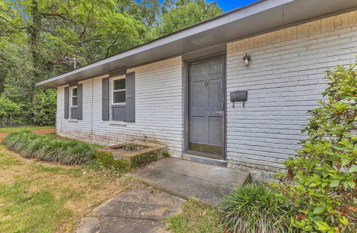 House for rent at 3692 Fairfield Dr, Montgomery, AL 36109