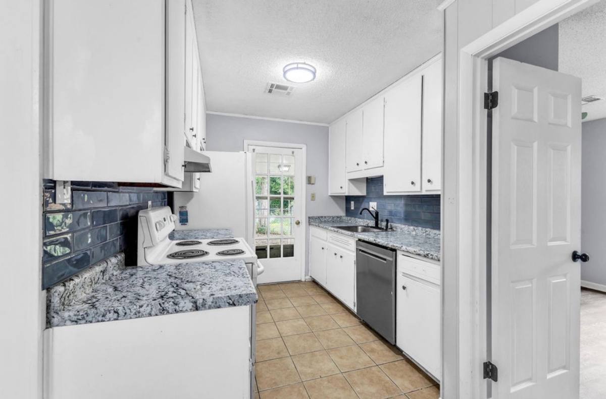House for rent at 3692 Fairfield Dr, Montgomery, AL 36109