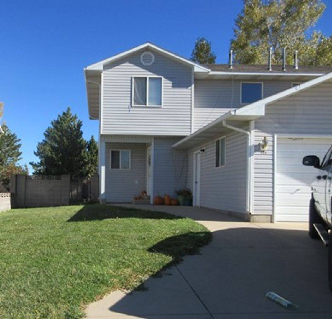 House for rent at 928 W Greenslake Dr, Cedar City, UT 84720