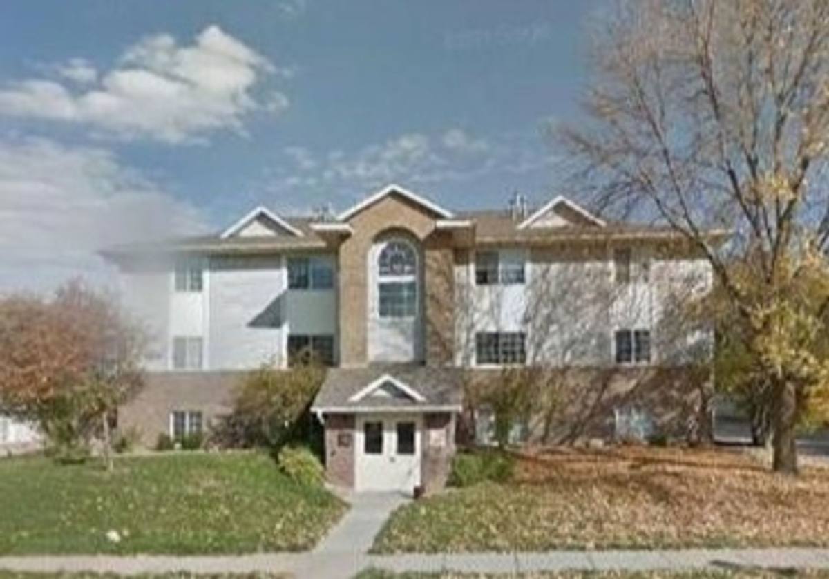 Apartment for rent at 104 Westside Dr, Iowa City, IA 52240