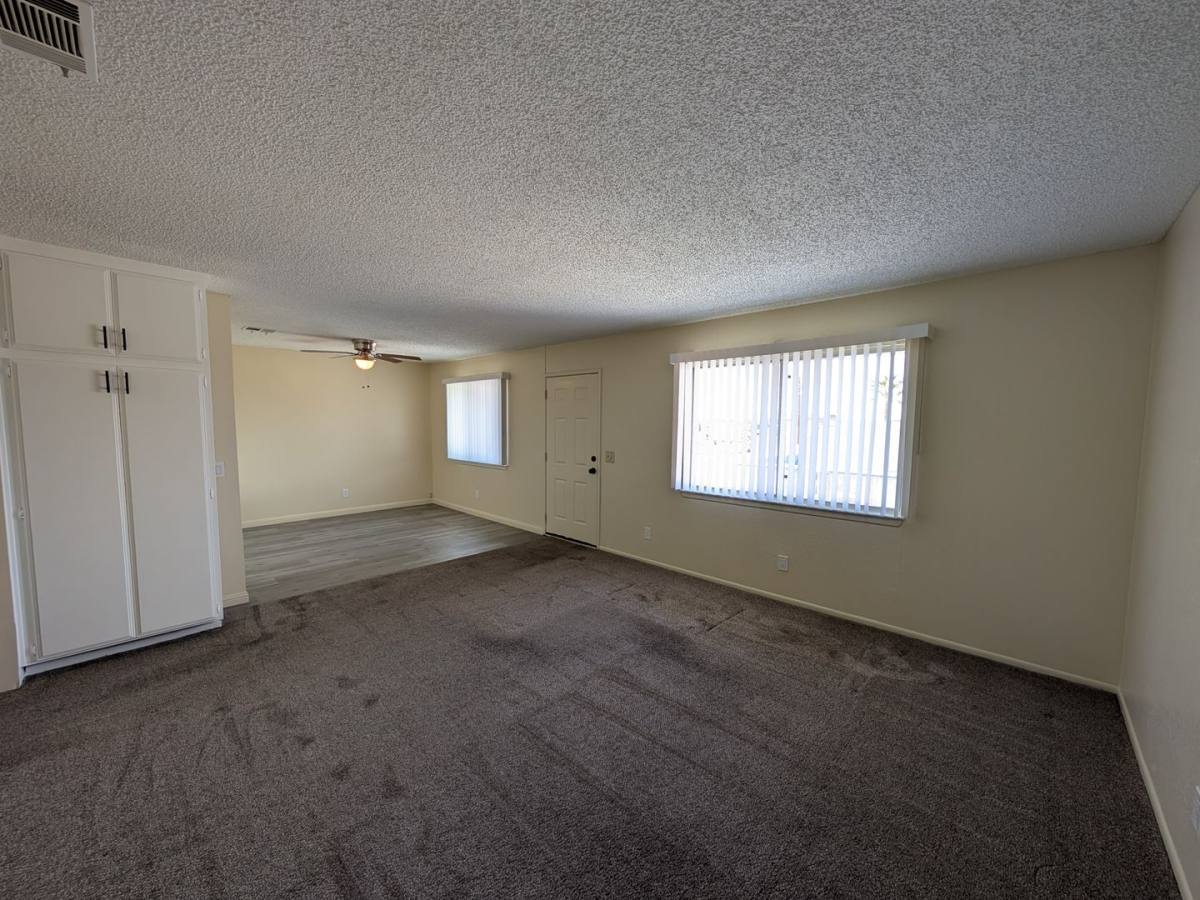 Apartment for rent at 18989 Allegheny Rd, Apple Valley, CA 92307