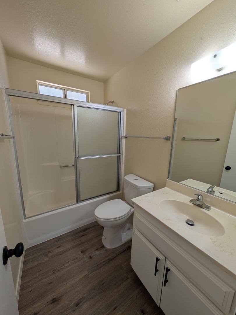 Apartment for rent at 18989 Allegheny Rd, Apple Valley, CA 92307