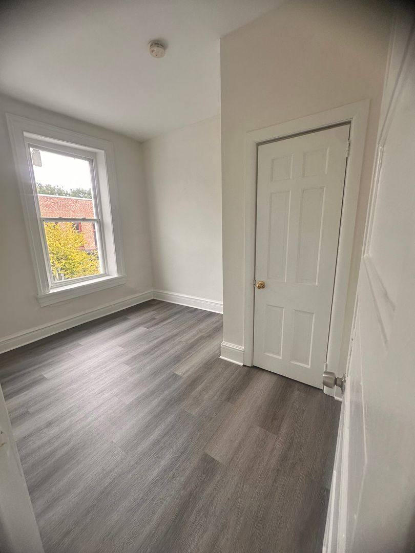 Apartment for rent at 207 - 209 Locust St, Columbia, PA 17512
