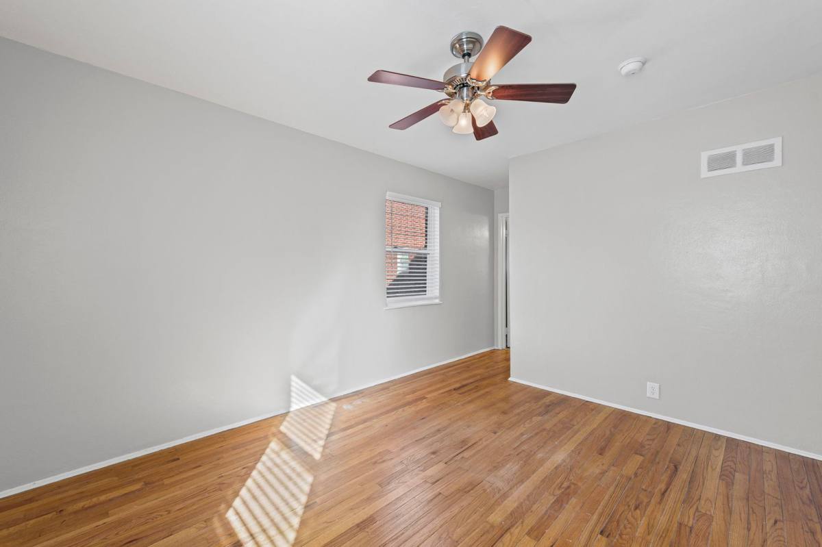 Apartment for rent at 4818 Paseo Blvd, Kansas City, MO 64110