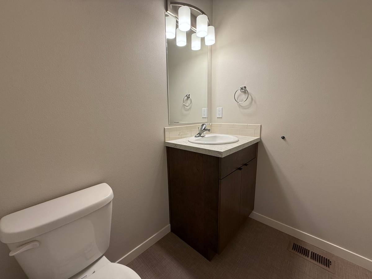 Townhouse for rent at 7419 Saddlebrook Loop, Yakima, WA 98908