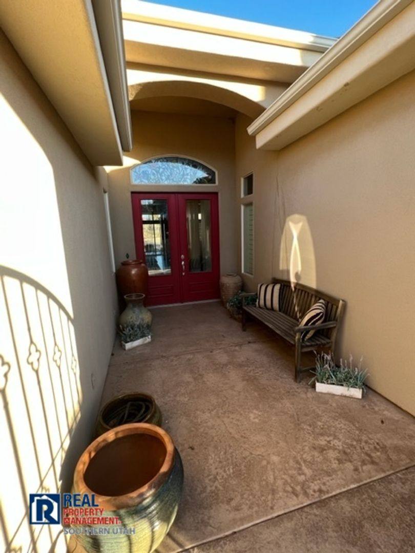 House for rent at 2335 W Sunbrook Dr, Saint George, UT 84770