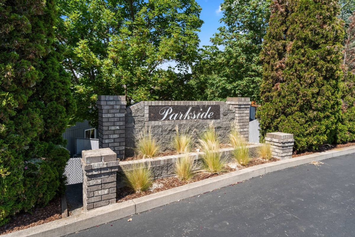 Apartment for rent at 220 W Rapp Rd, Talent, OR 97540