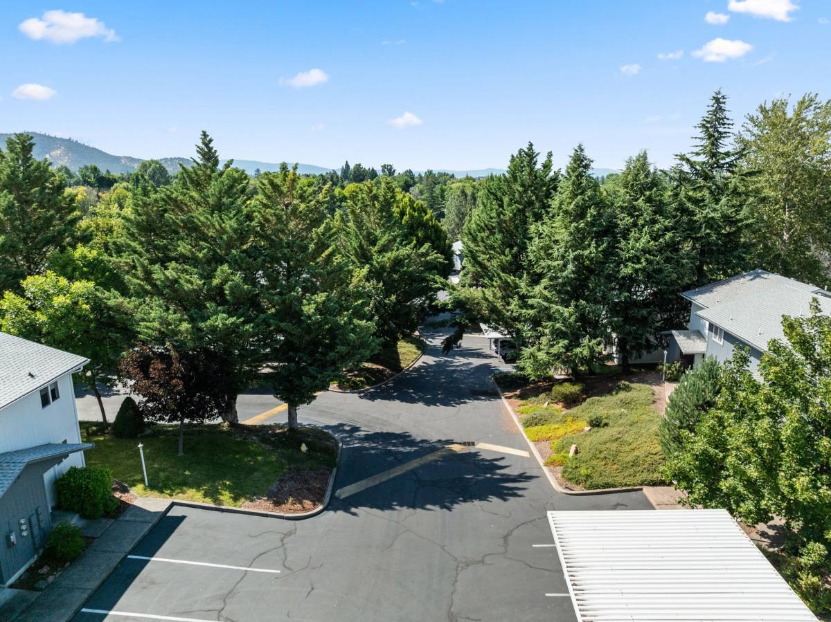 Apartment for rent at 220 W Rapp Rd, Talent, OR 97540