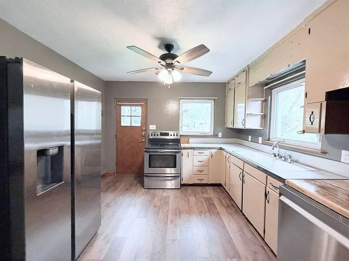 House for rent at 324 8th St, Morgantown, WV 26505