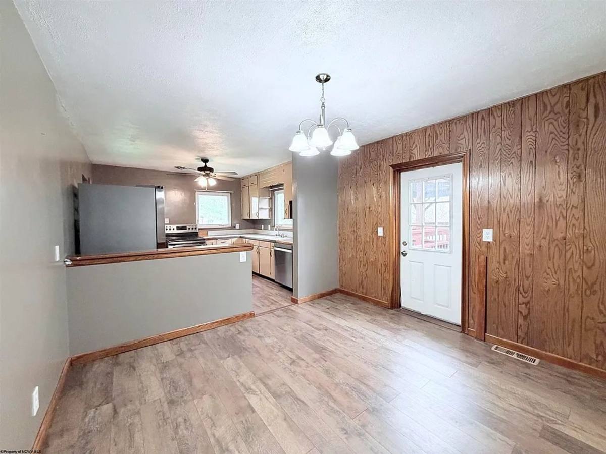 House for rent at 324 8th St, Morgantown, WV 26505