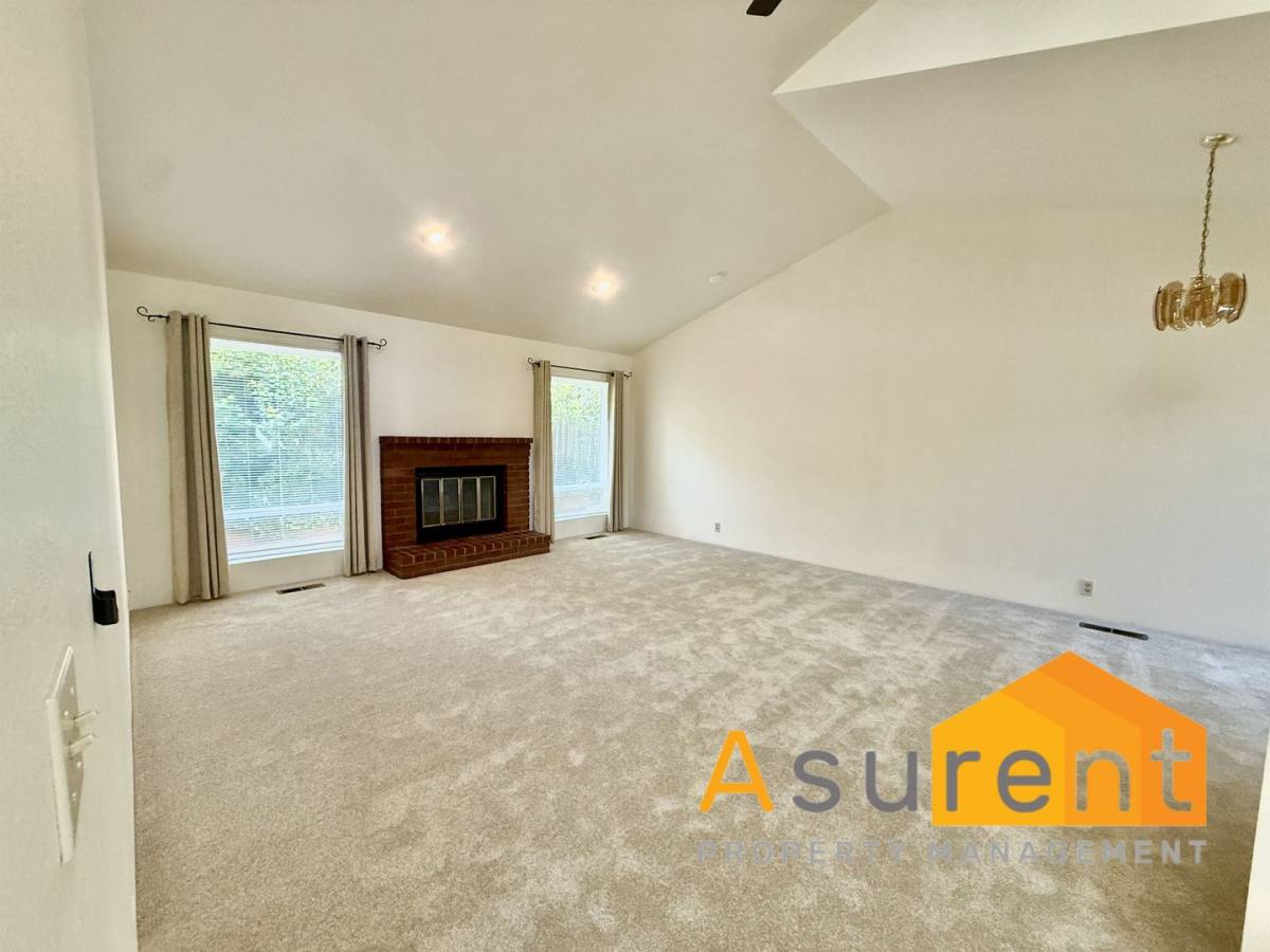 House for rent at 2976 Grizzly Dr, Ashland, OR 97520